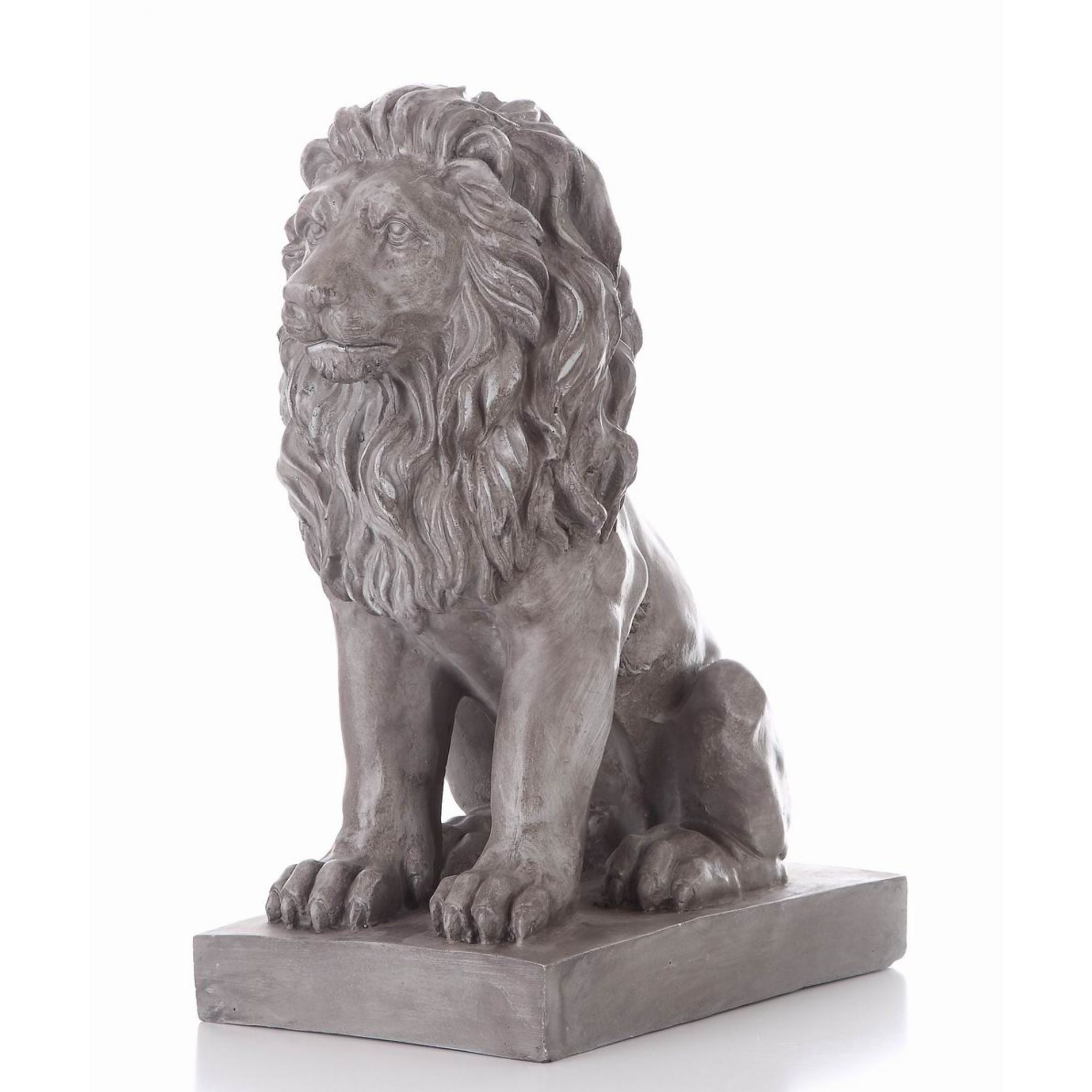 SITTING LION