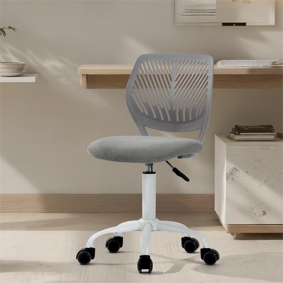 Chaise de bureau ergonomique pour enfant Homy Casa avec roulettes pivotantes et réglables en hauteur, structure robuste