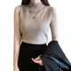 thumbnail image 1 of Camiseta corta sin mangas de punto ajustada con cuello alto y media tortuga de color liso para mujer, 1 of 4