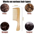 thumbnail image 4 of Peine de bambú de dientes anchos para desenredar suavemente, peine de madera antiestático para cabello húmedo o seco., 4 of 5