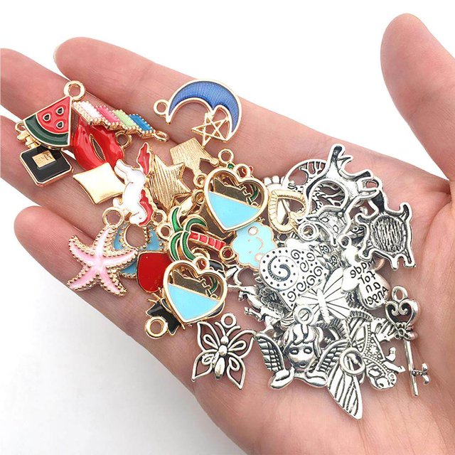 300pcs Bracelet Making Kit DIY Bangle Making Tool Exquisite Lover Charm Bracelet Jewelry Craft Making Set with Beautiful Gift Box for Girl Lover Wife