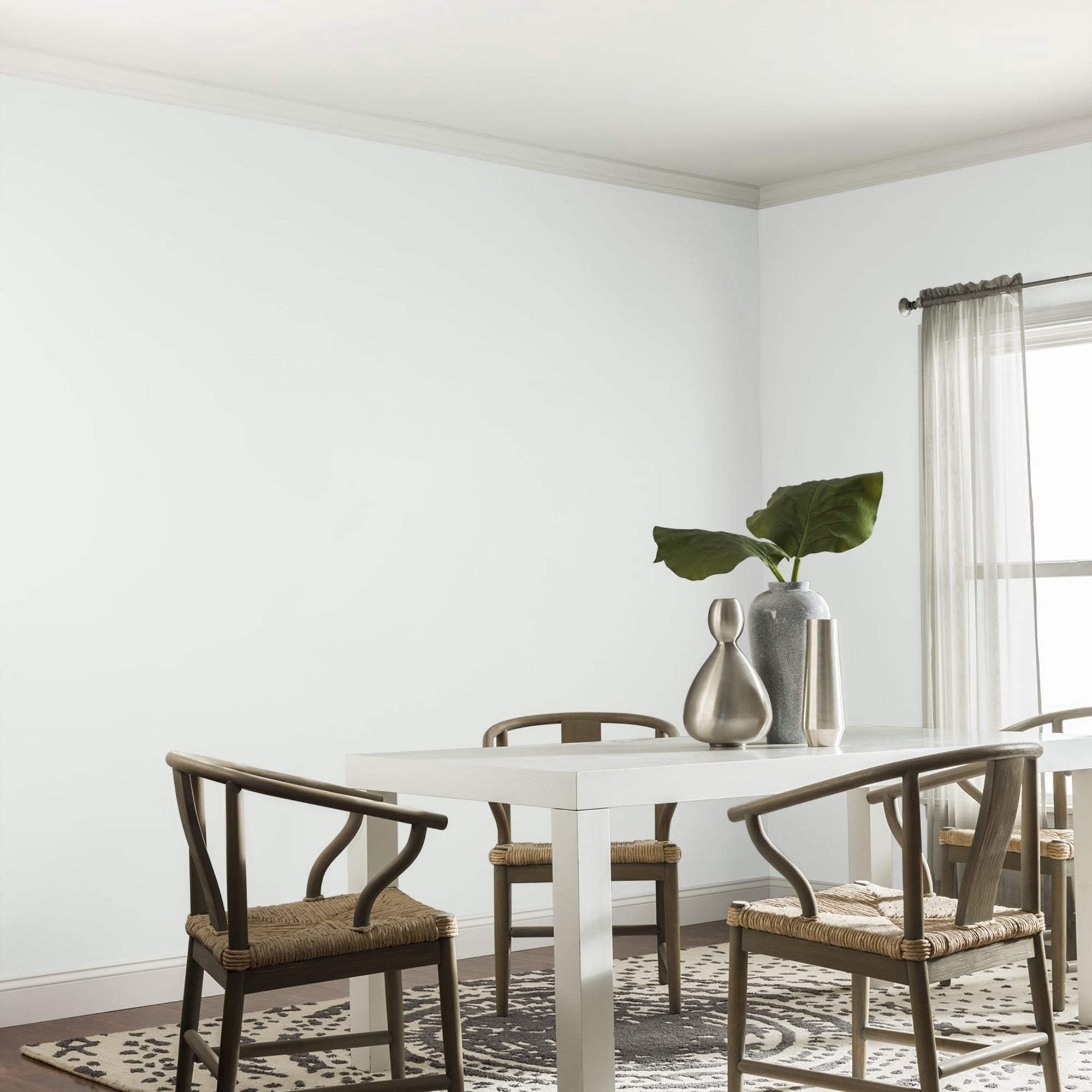 Glidden One Coat Pacific Pearl / Off-White Eggshell Interior Paint with Primer, 1 Quart
