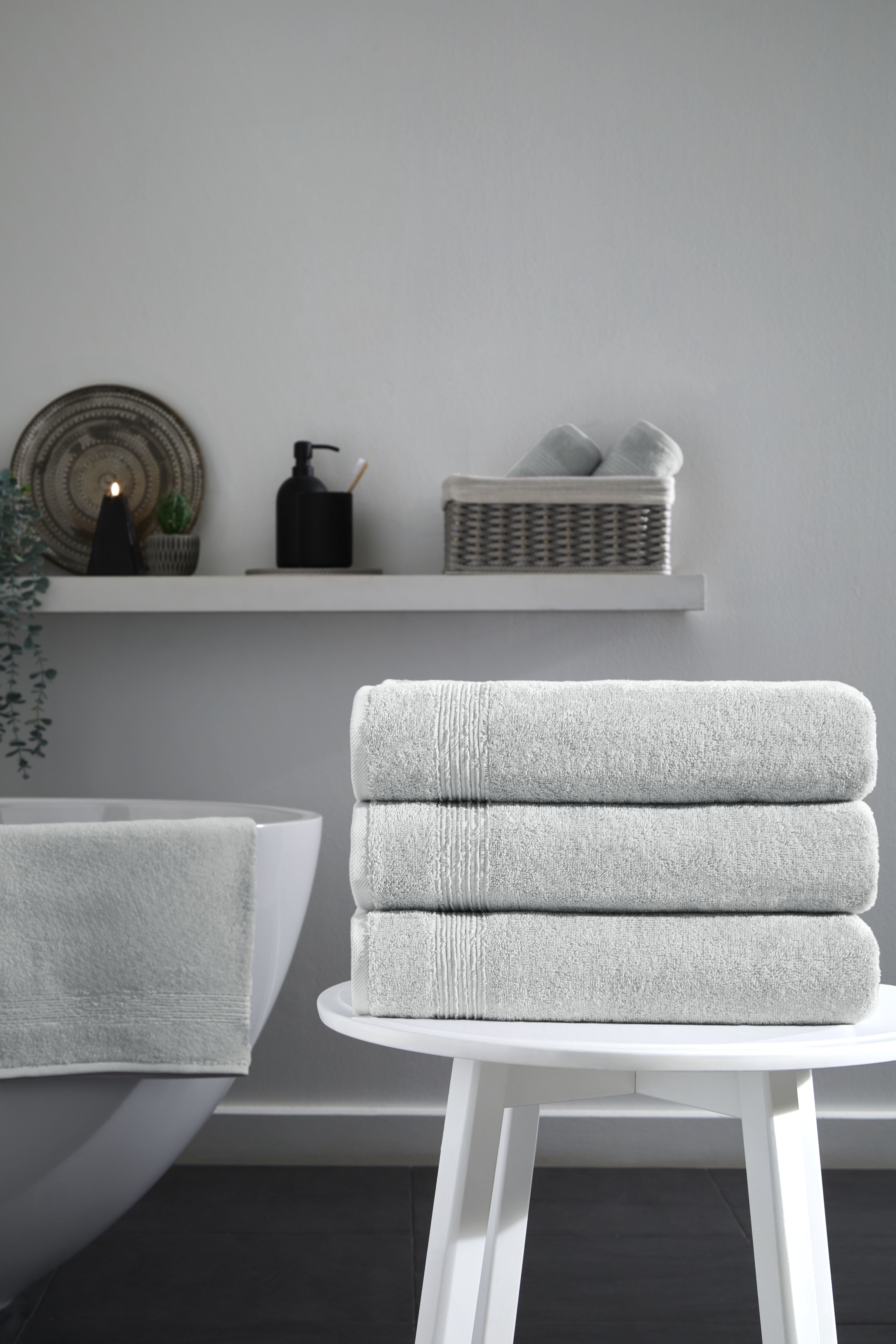Ozdilek 4-Piece Bath Towels, 30x60" 100% Turkish Cotton, Quick-Dry & Lightweight Body Towels, Breathable, Space-Saving Shower Towel Set for Bathroom, Pool, Gym, Grey