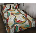 thumbnail image 1 of Juego de cama acolchado con estampado de flores de loro, 1 of 5