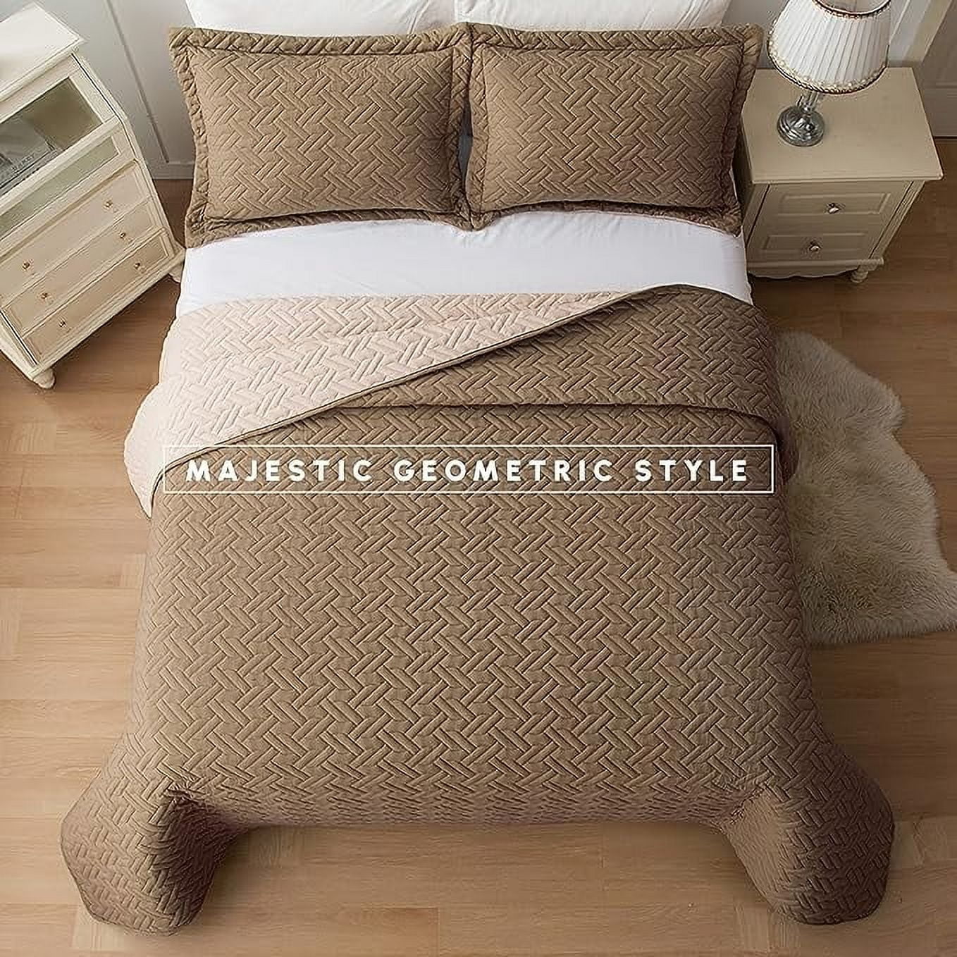Elegant Comfort 3-Piece Quilted Reversible Bedspread Coverlet Set with Pillow Shams, Exquisite Majestic Stitching All Season Heavy Weight - Ultra Soft Premium Quilt- Twin XL, Taupe/Cream