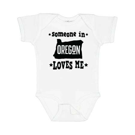 

Inktastic Someone in Oregon Loves Me Gift Gift Baby Boy or Baby Girl Bodysuit