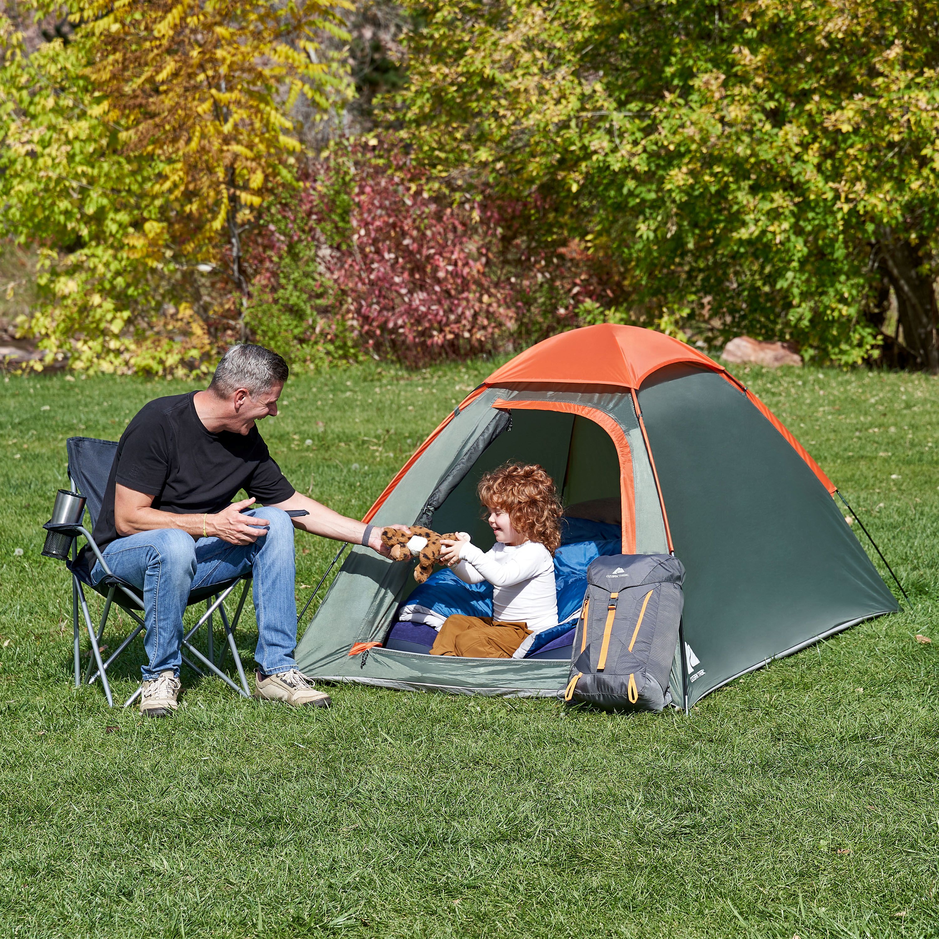 Carpa domo para 2 personas Ozark Trail con protección contra el clima y montaje fácil 2
