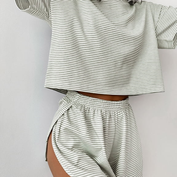 Trendy Women's Shorts Suit - Relaxed Fit Short Sleeved Outfit for Casual Home Wear Stylish Loungewear and Fashion Statement