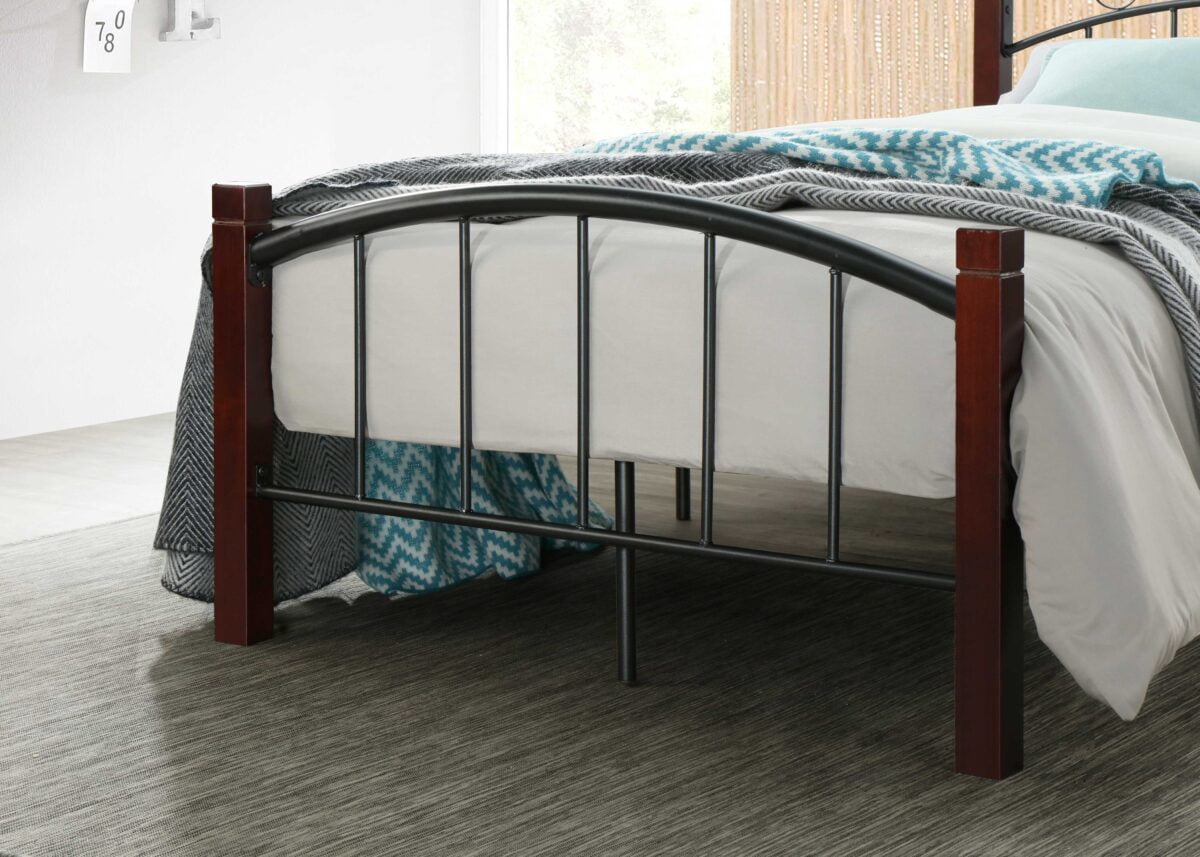 Hodedah Complete Metal Bed, Queen Size