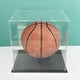 thumbnail image 5 of Yuarrent Vitrina de acrílico transparente para la exposición conmemorativa de objetos de recuerdo del baloncesto de la colección Artesanía, 5 of 6