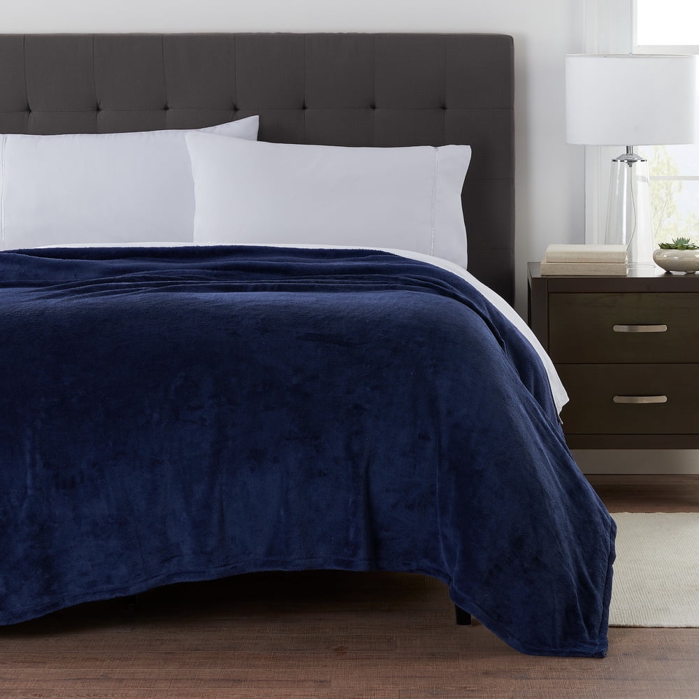 Mainstays Classic Indigo Blue Solid Polyester Plush Bed Blanket, Twin