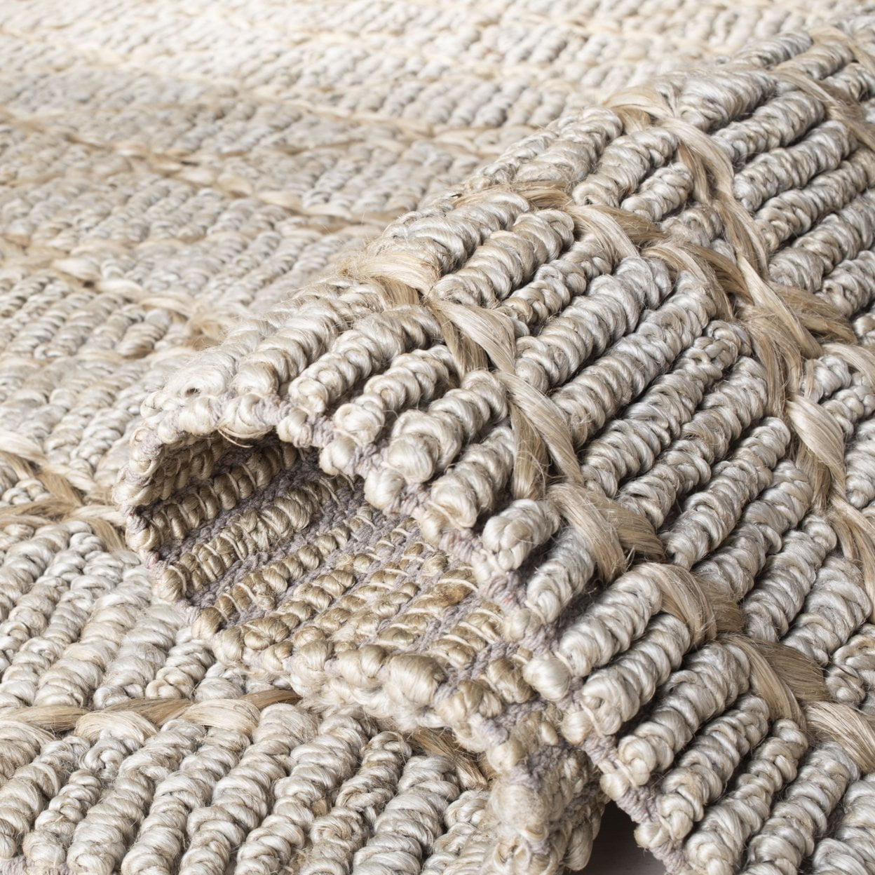 SAFAVIEH Natural Fiber Ingram Geometric Area Rug, Silver, 5' x 8'