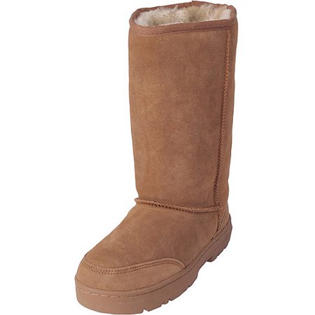 Brinley Co Women's Sheepskin Lug Sole Comfort Boots