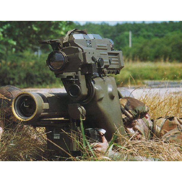 Italiano Missile Controcarro Milan Esercito Italiano Inch By 30 Inch Laminated Poster With Bright Colors And Vivid Imagery Fits Perfectly In Many Attractive Frames Walmart Com Walmart Com