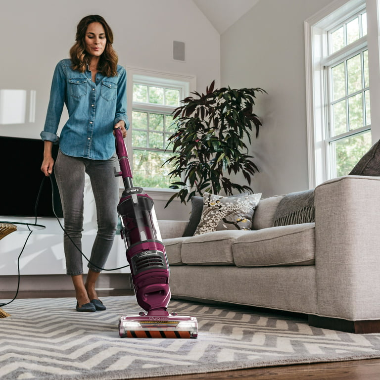 Shark® Rotator® Lift-Away® Upright Vacuum with PowerFins™ and Self-Cleaning  Brushroll, ZD400