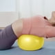 thumbnail image 4 of Mini pelotas de yoga y pilates de 10 pulgadas para entrenamiento de estabilidad, con pelota inflable de paja., 4 of 9