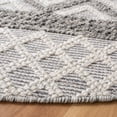thumbnail image 3 of SAFAVIEH Vermont Chelsea Striped Area Rug, 6' x 6' Round, Ivory/Dark Grey, 3 of 8