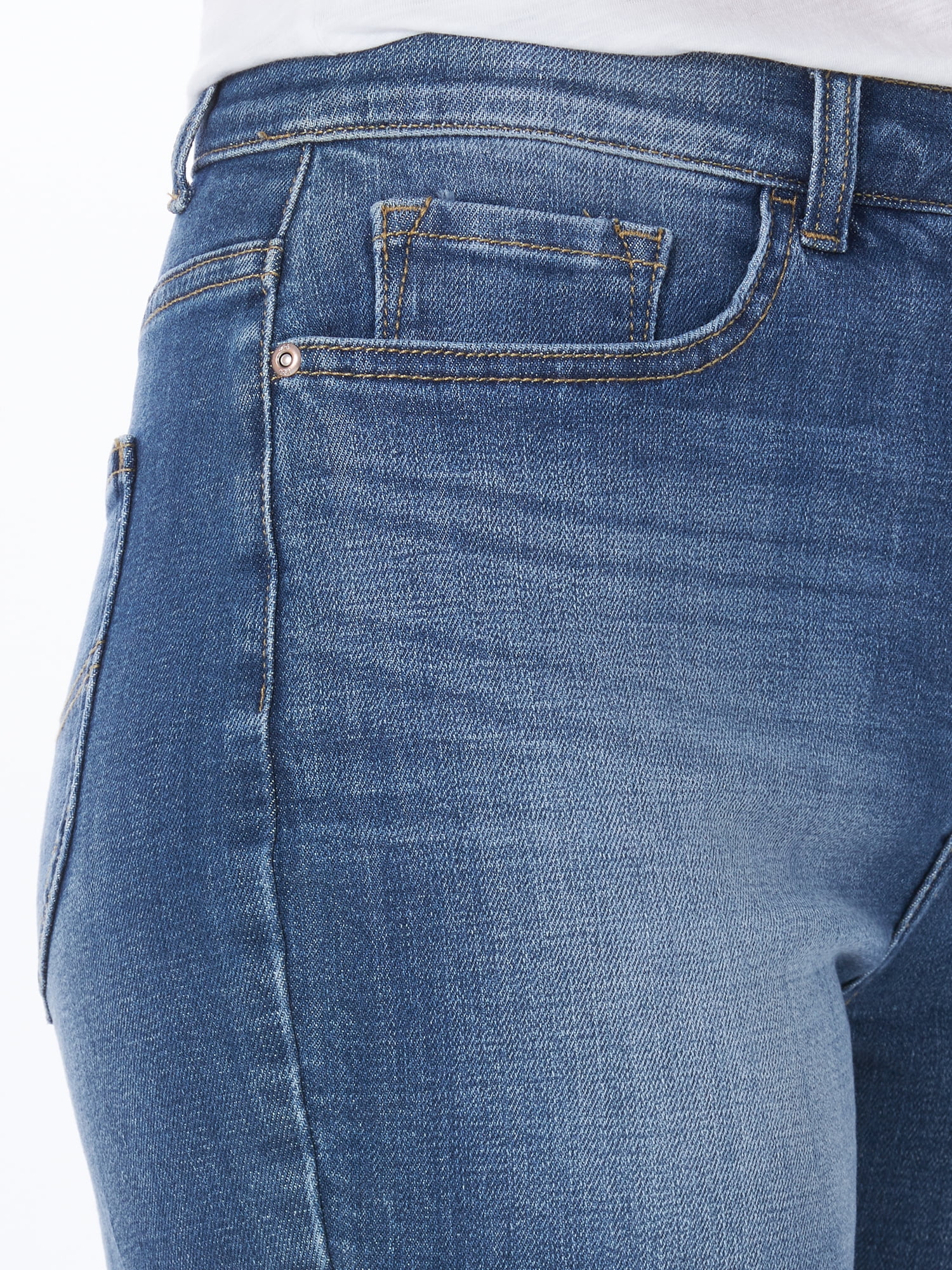 Lee Women's High Rise Relax Fit Heritage Short