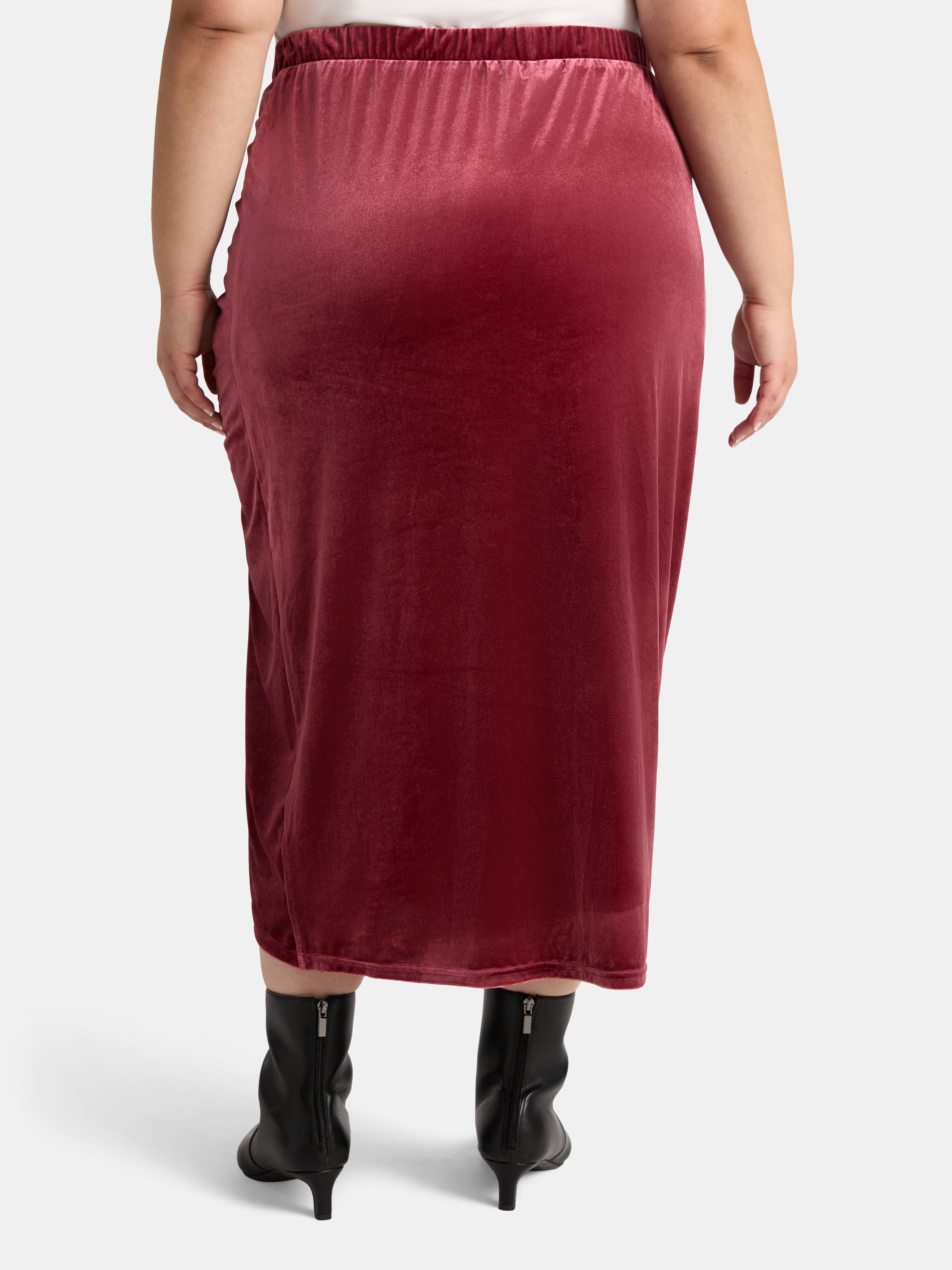 Terra & Sky Women's Plus Velvet Midi Skirt, Sizes 0X-5X