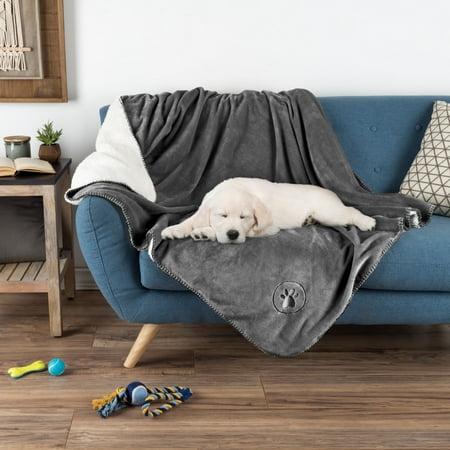 PETMAKER 50x60in Reversible Sherpa Fleece Waterproof Dog Blanket (Charcoal)