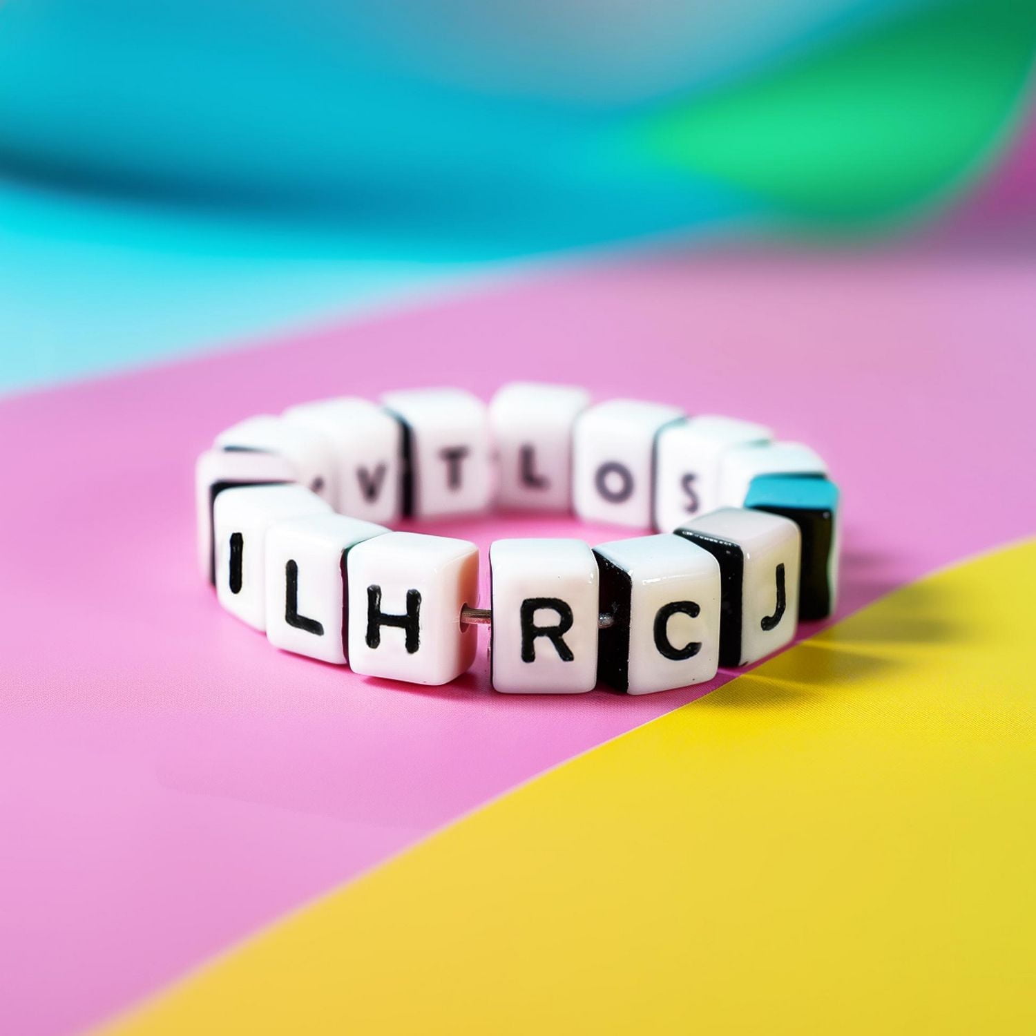 TINY HANDS Alphabet Cube Beads, 200 pc, 6 mm, Age 6+
