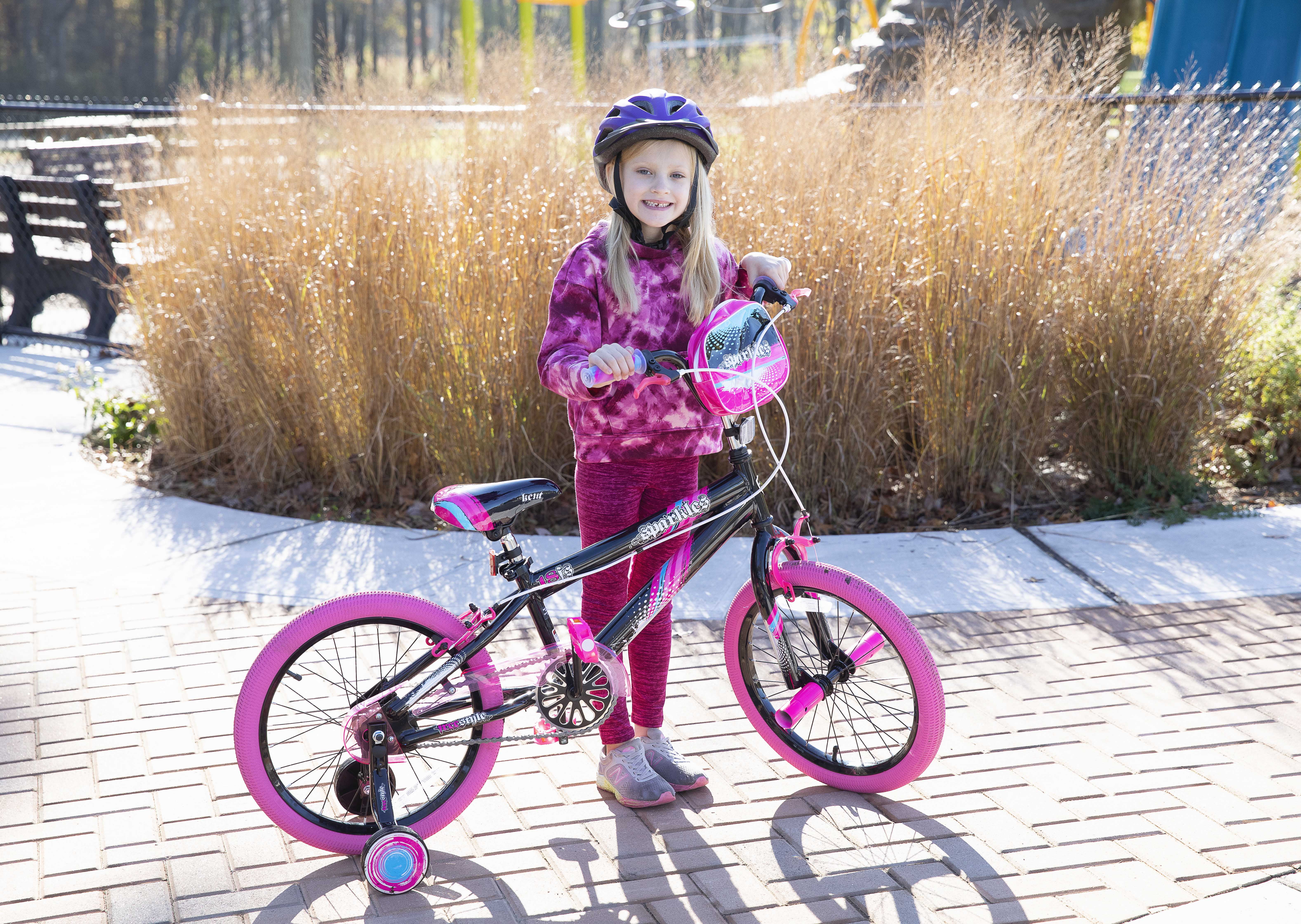 Kent 18 inch Sparkles Kids Bicycle for Girls, Black and Pink Kent 18 inch Sparkles Kids Bicycle for Girls, Black and Pink