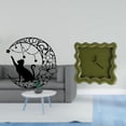 thumbnail image 2 of Escultura de pared de metal con diseño de y místico con reloj cuadrado silencioso para cocina, baño, granja, estudio y decoración de r, 2 of 8