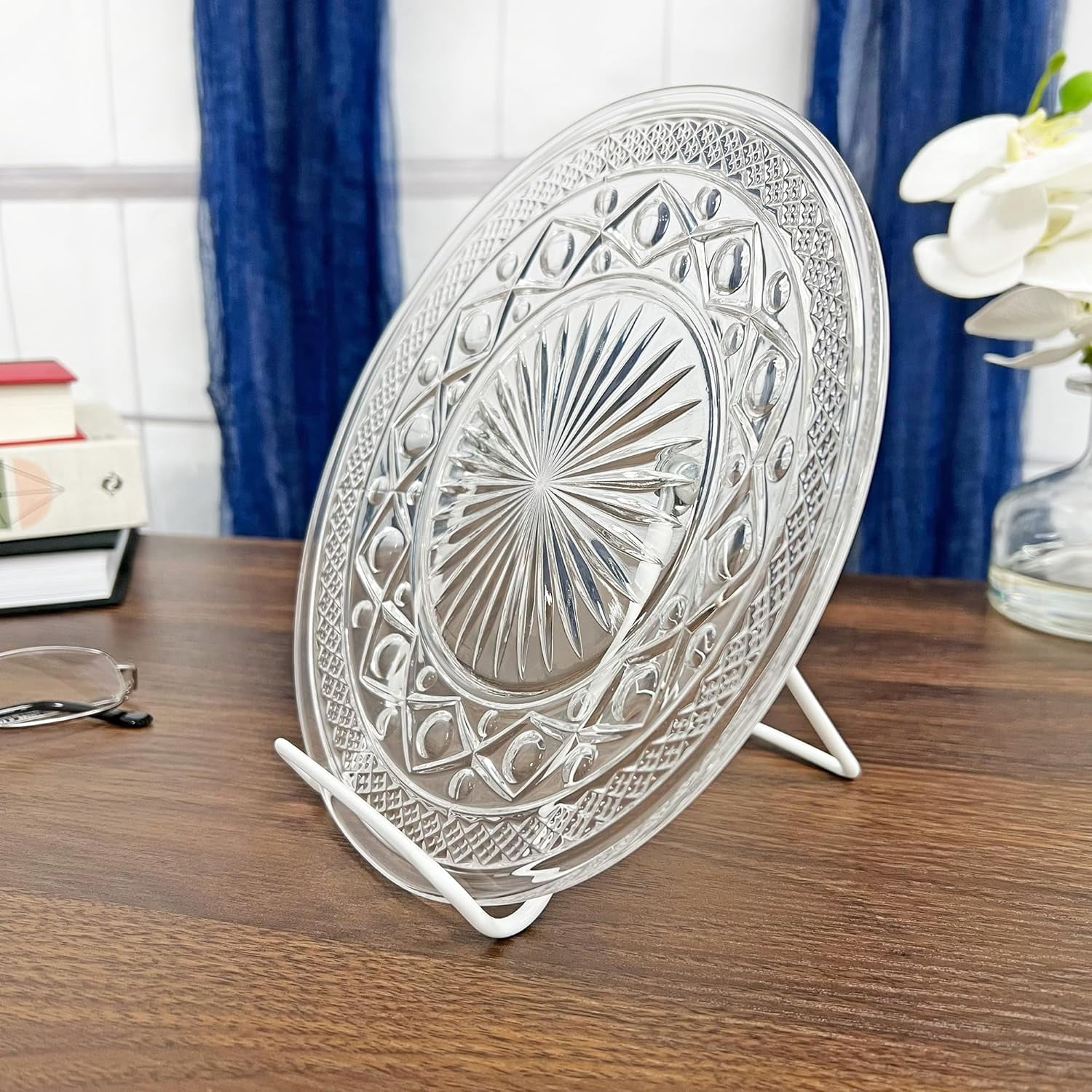 2A Adjustable White Wire Display Easel, 3.625" W x 4" D x 4.5" H, Pack of 2