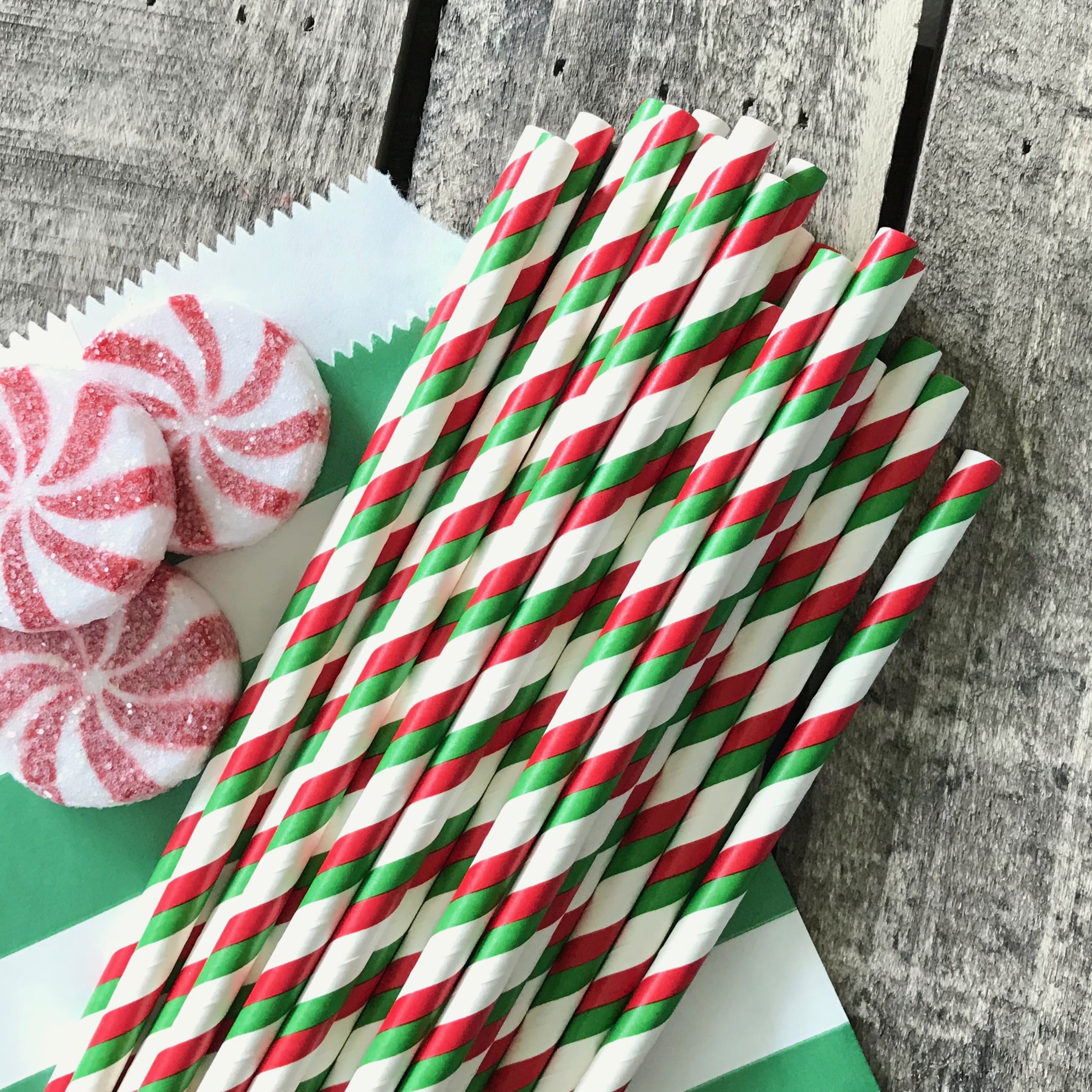 Liphontcta Pack of 150 Christmas Paper Straws in Red, Green and Gold.  Holiday Straws, Vintage Party Supplies, Santa Red & Emerald Elf Green Straws