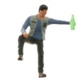 thumbnail image 3 of Figuras de personas en miniatura a escala 1/64, modelos de escena callejera, hombre bebiendo, gris y azul Beber Hombre Gris Azul, 3 of 9
