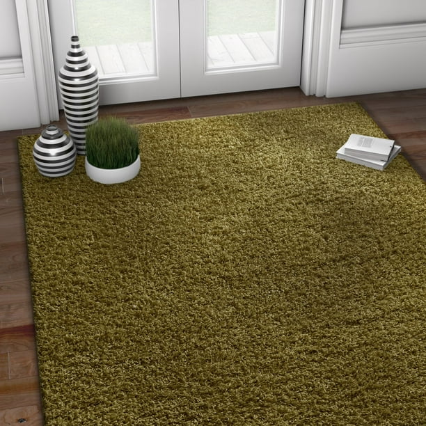 Well Woven Enchanting Modern Solid Pistachio 5' x 7' Shag Area
