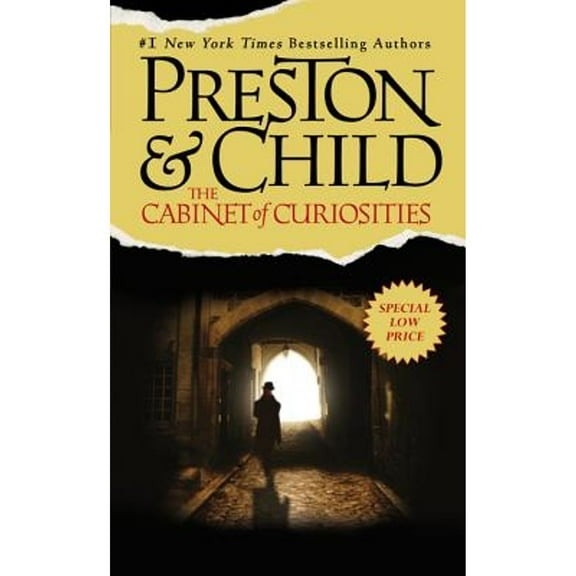 Pre-Owned The Cabinet of Curiosities (Mass Market Paperback) 1455519383 9781455519385