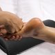 thumbnail image 2 of GOOHOCHY Almohada ergonómica para pies, cómoda almohada para reposapiés de oficina, cojín para piernas, 2 of 8