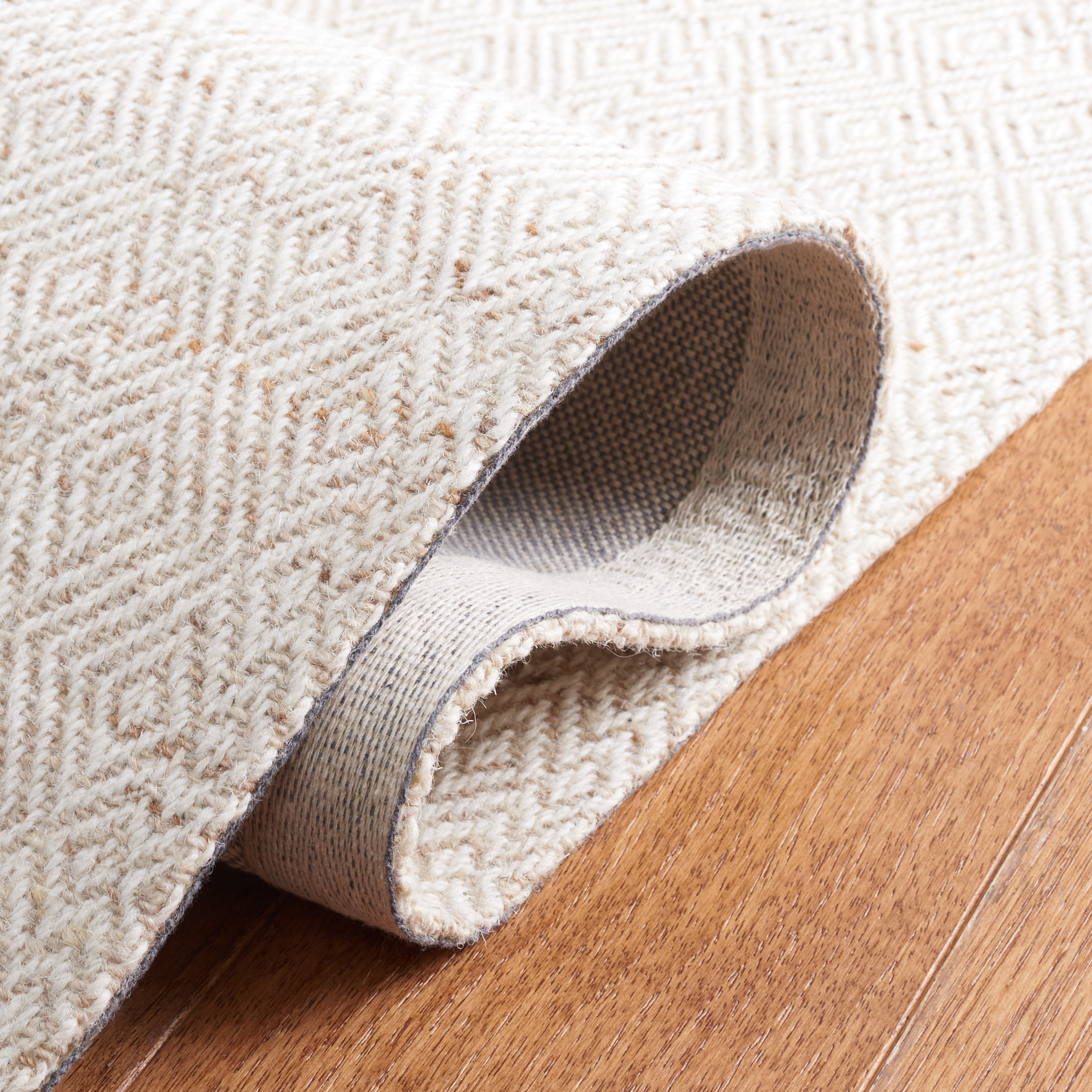 SAFAVIEH Martha Stewart Wilton Geometric Area Rug, Beige/Ivory, 4' x 6'