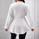 thumbnail image 4 of Chaqueta Texturizada con Botones, Cuello en V y Dobladillo con Volantes para Mujer, Talla Grande L, 4 of 6