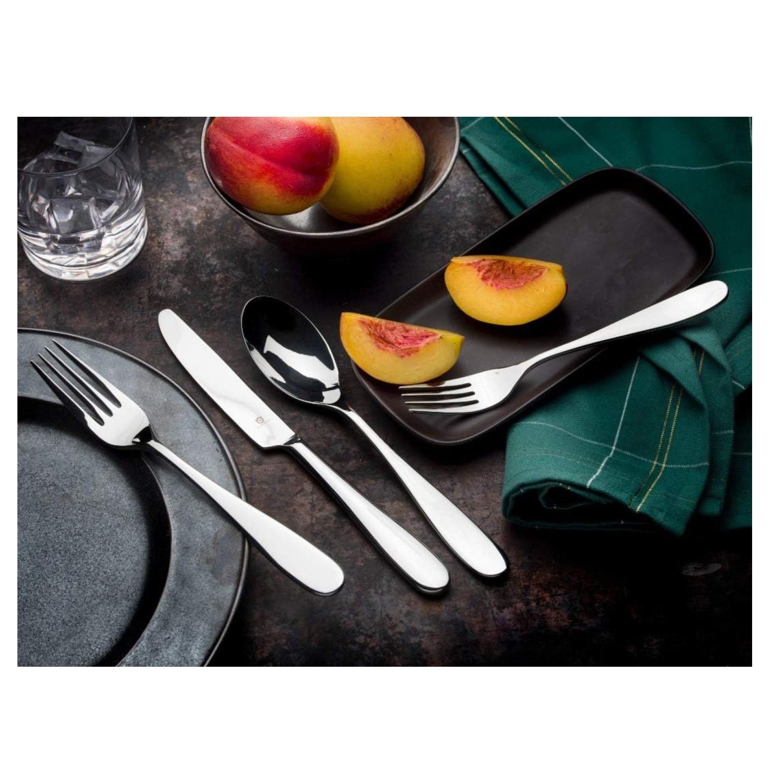 DANIALLI 18 10 Stainless Steel Silverware Set, 20 Piece Silverwa 並行輸入品 DANIALLI 30 Piece Silverware Set For 6, 18 10 Stainless Steel