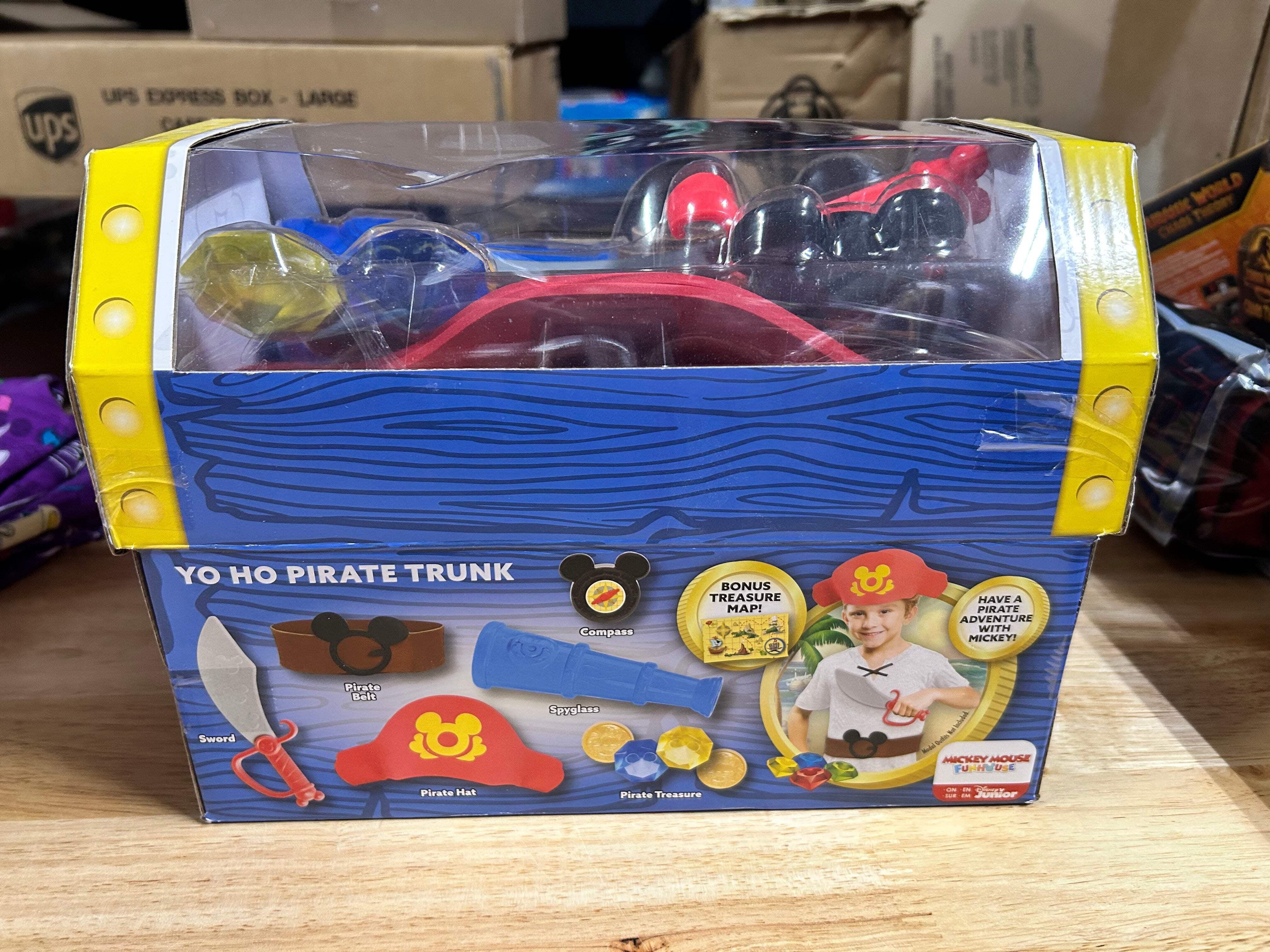Disney Junior Mickey Mouse Funhouse Yo-Ho Pirate Trunk, Dress Up