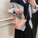 thumbnail image 2 of Bolso de mano de cuero suave con temperamento de estilo coreano para mujer, bolso de cadena informal y versátil para ir al trabajo, bolso bandolera de hombro 2025, 2 of 5