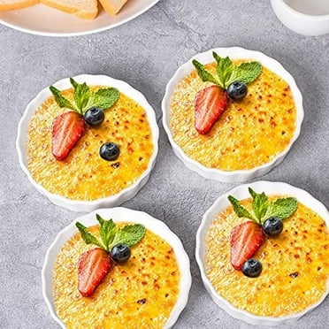 Delling 8 oz Round Fluted Creme Brulee Ramekins, Quiche Dishes, Tart Pan, White, 6 Count
