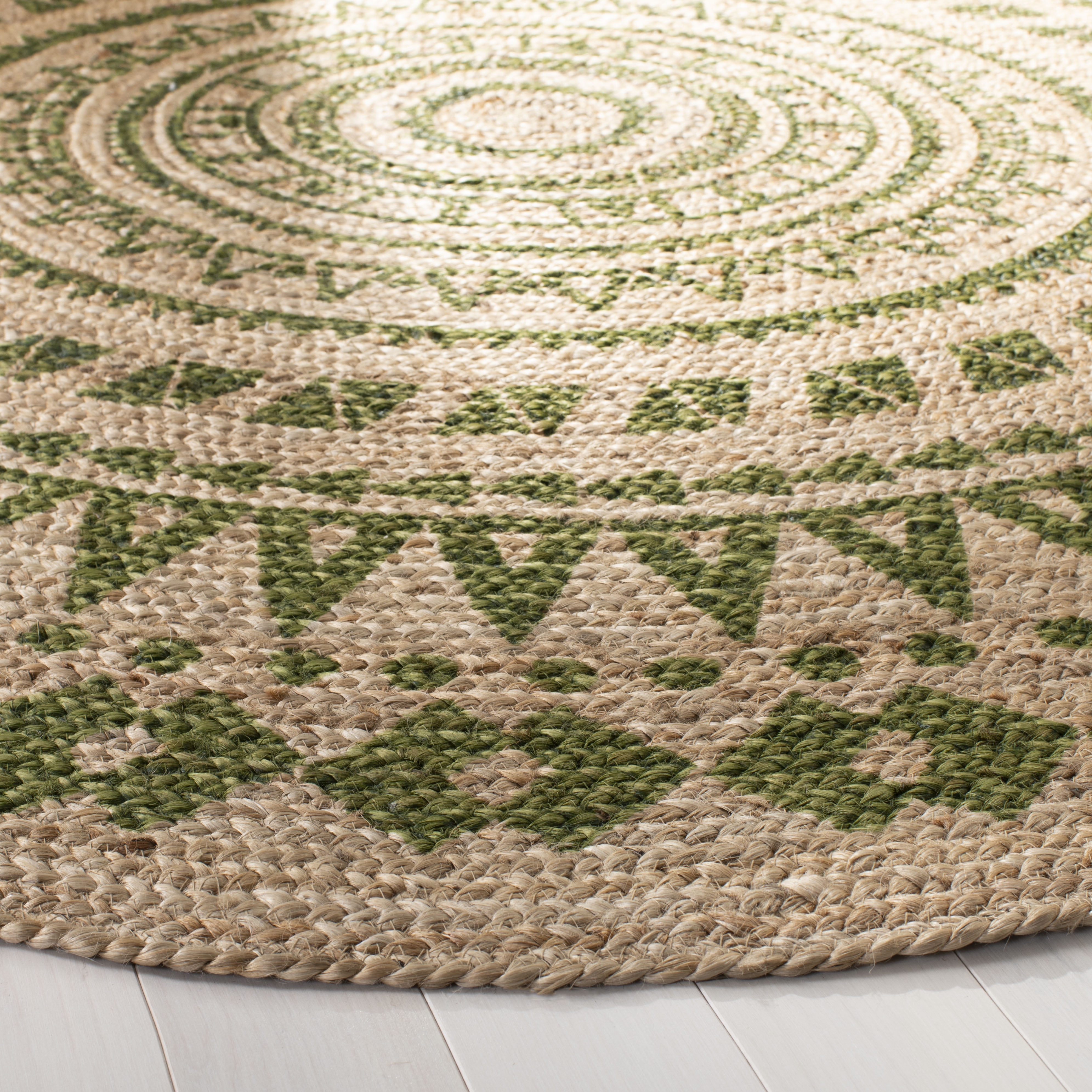 SAFAVIEH Natural Fiber Zoolander Geometric Jute Area Rug, Green/Natural, 6' x 6' Round