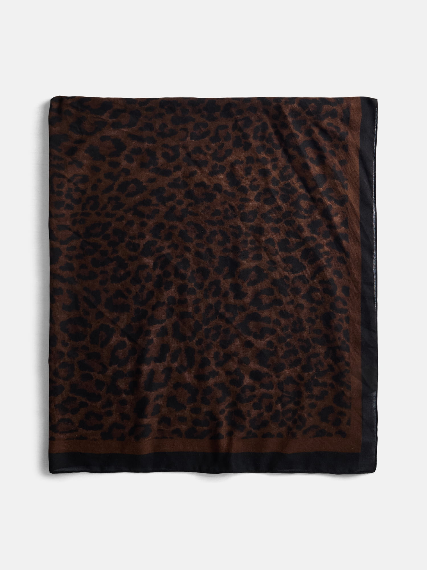 Scenario Women's Printed Square Scarf, Leopard