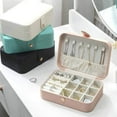 thumbnail image 4 of Joyero para niñas y mujeres, pequeño estuche organizador de joyas de viaje, cajas de almacenamiento de joyas portátiles de cuero PU, soporte de exhibición para anillos, pendientes, collares,, 4 of 5