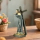 thumbnail image 4 of Adornos navideños, estatua de resina de un hombre occidental cargando un estante camino al Calvario, pequeña estatua de resina decorativa religiosa de la crucifixión de Jesús cargando la cruz, 4 of 6