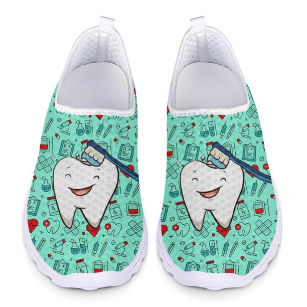 Mocasines con estampado de dientes de dibujos animados para mujer, zapatillas de deporte de malla con protección de íconos médicos y estampado de dientes, zapatos protectores y versátiles para caminar