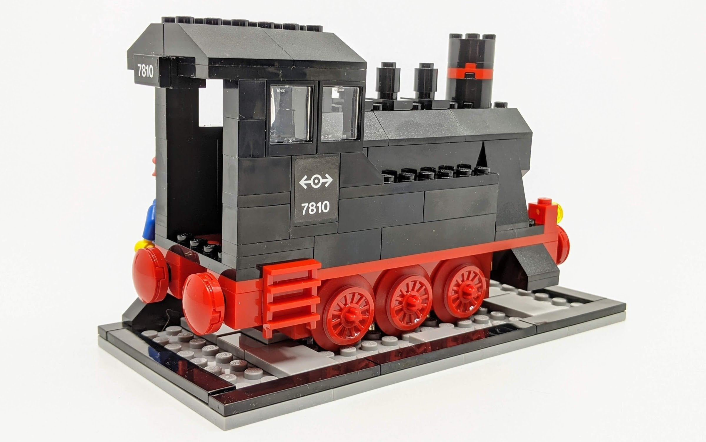 LEGO Steam Engine 40 Years Exclusive 188 Piece Building Set 40370