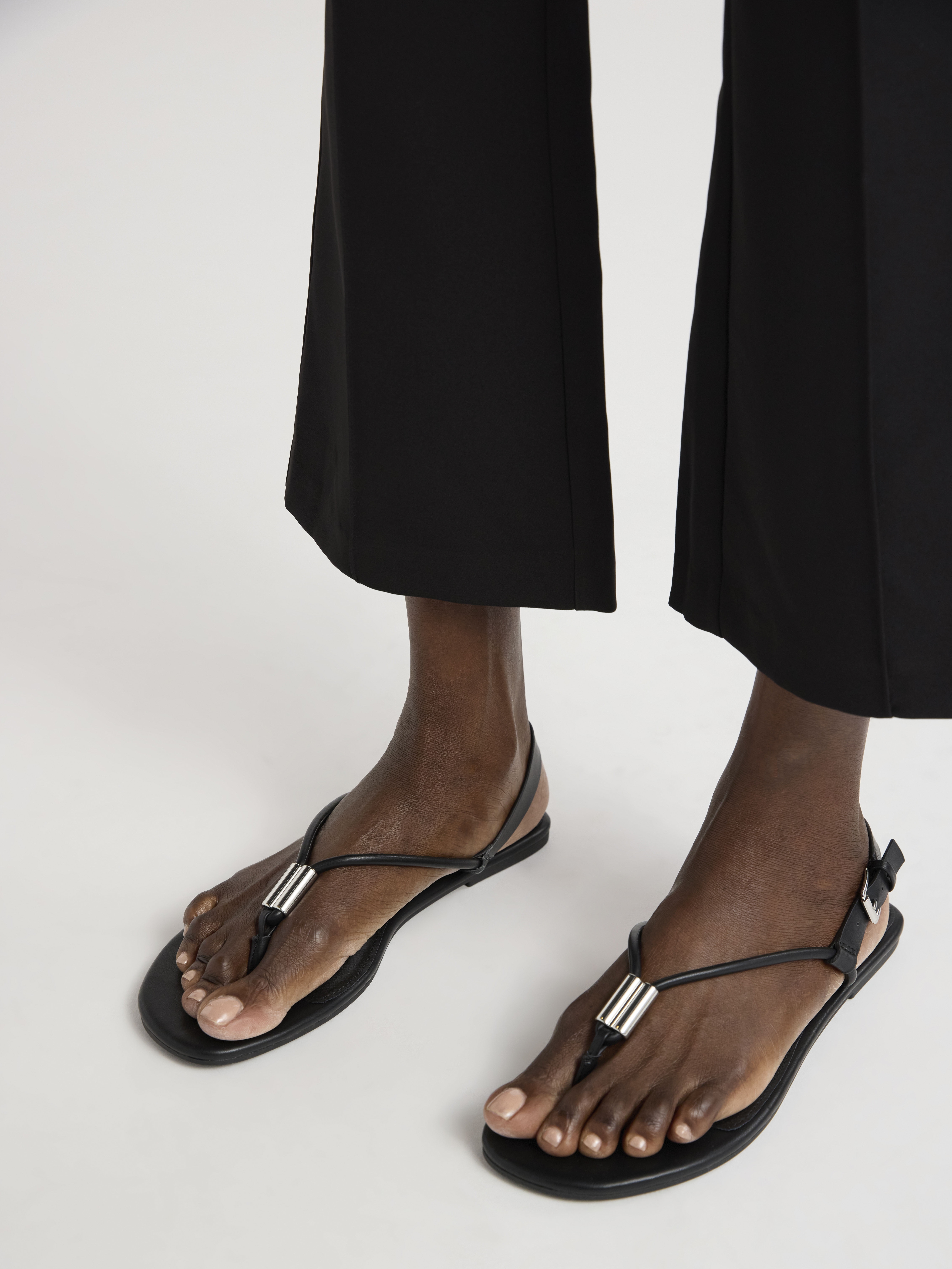 Scoop Women's Slingback Thong Sandals