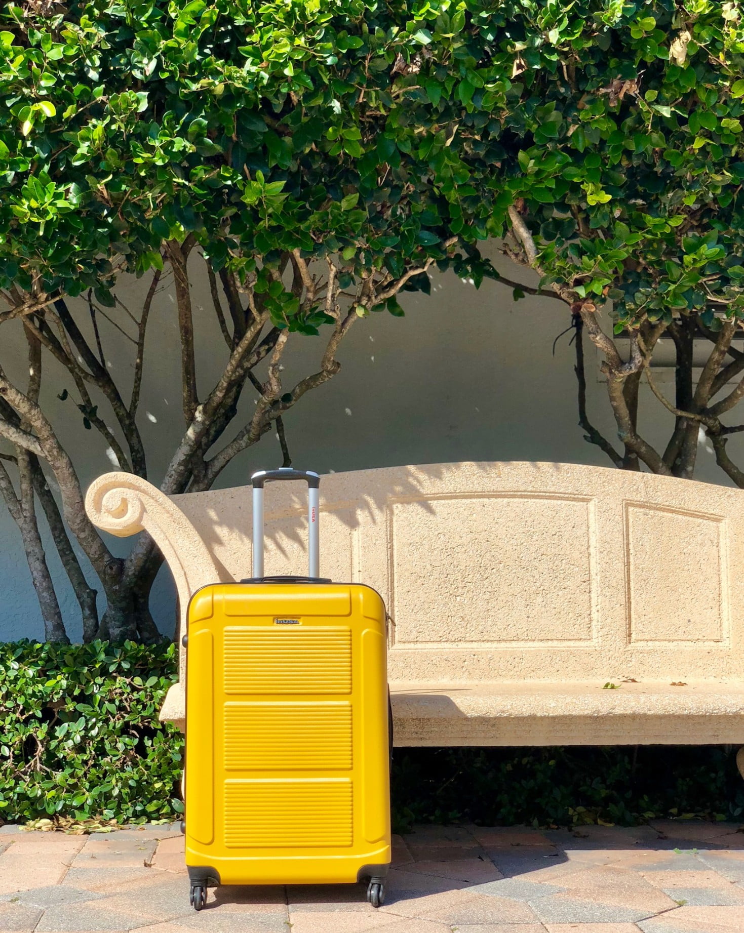 InUSA Pilot 28" Hardside Lightweight Luggage with Spinner Wheels, Handle, and Trolley, Mustard