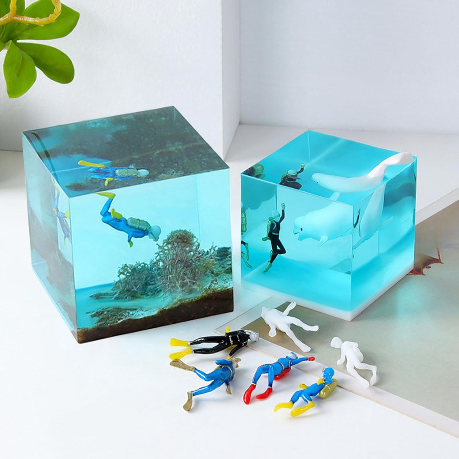 ABCISI 2Pcs Large Cube Resin Molds, 4'' & 3'' Clear Silicone Cube Molds, Resin Flower Preservation Kit, Transparent Deep Square Epoxy Resin Mold with Wooden Support for DIY Craft Home Decor