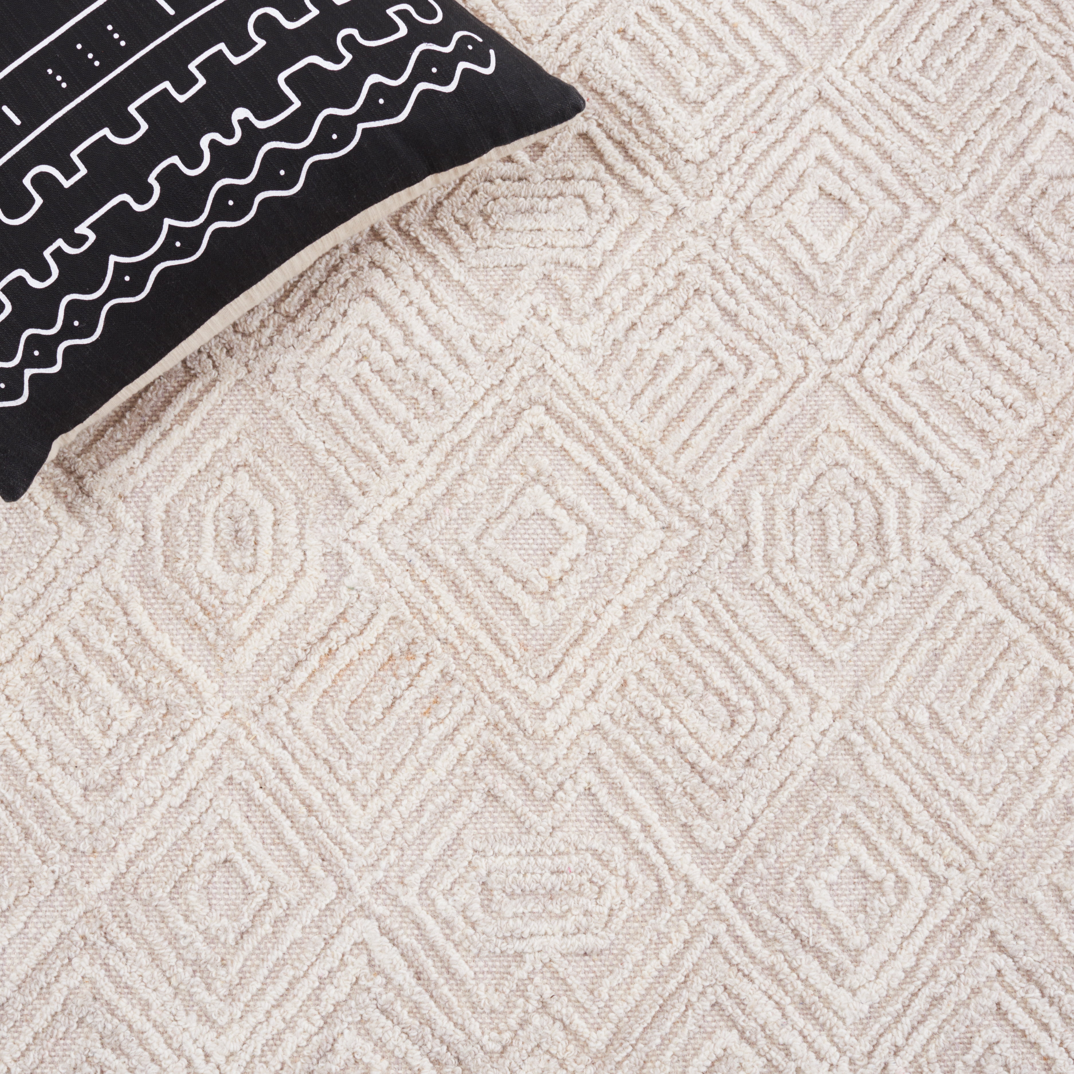 SAFAVIEH Textural Adrasteia Geometric Area Rug, Beige, 6' x 6' Square