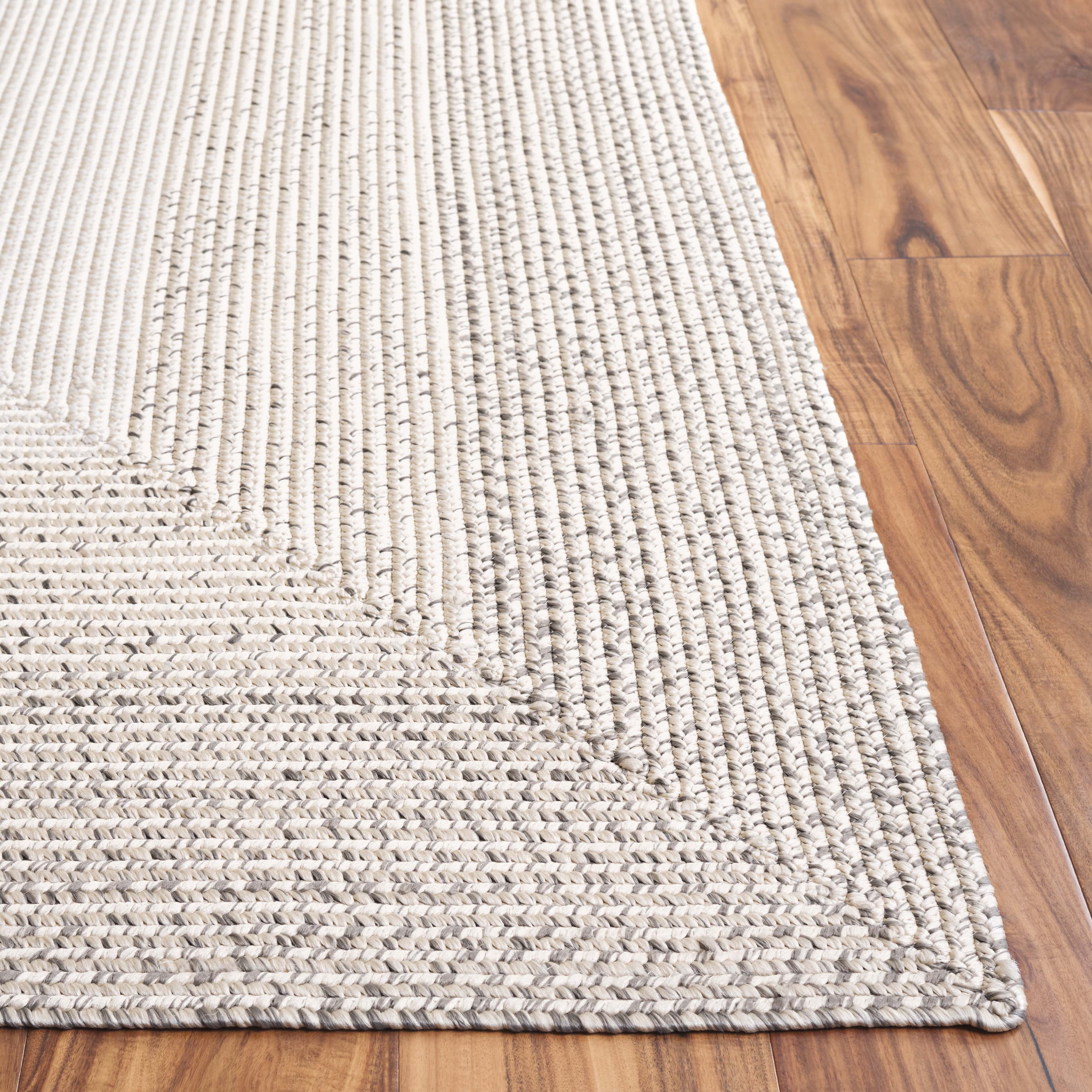 SAFAVIEH Braided Evangeline Bordered Machine Washable Reversible Area Rug, Ivory/Grey, 5' x 8'